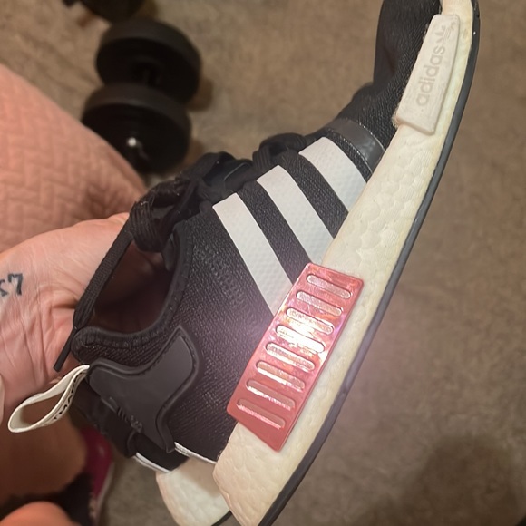 Black white pink addidas NMD 8.5 women’s - Picture 4 of 6